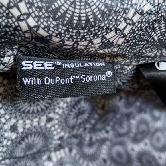 Lightweight waterproof jacket - Picture 5 of 5